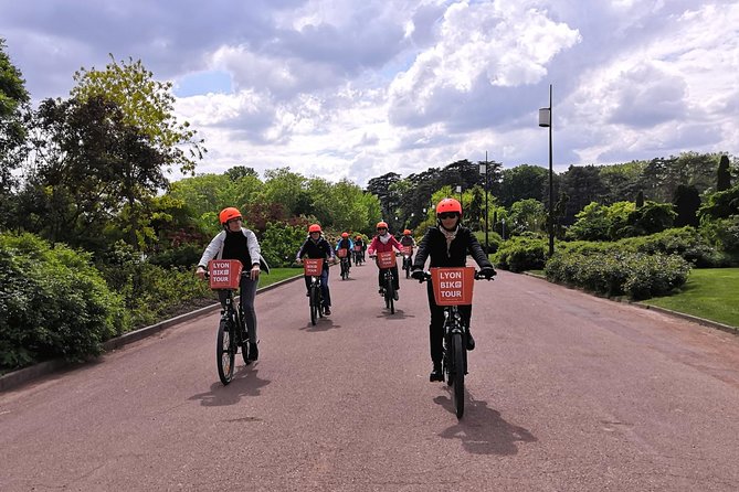 2h - Electric Bike Tour of Lyon with a Local Guide - The Rhône river path and the Croix Rousse tunnel