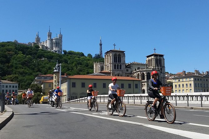 2h - Electric Bike Tour of Lyon with a Local Guide - Starting beside the Saône in Old Lyon