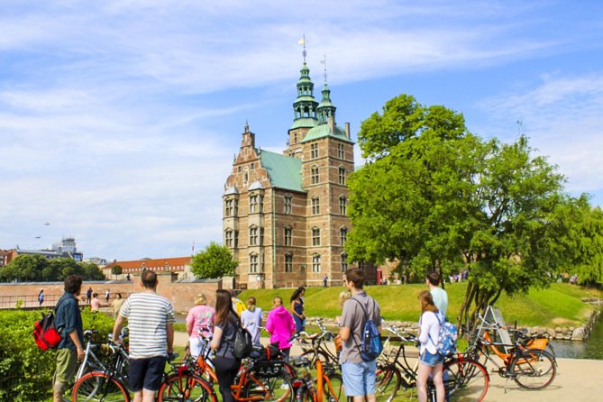 3-hour Copenhagen City Highlights Bike Tour - Nyboder and the royal quarter