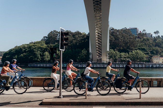 3-Hour Porto Highlights on a Electric Bike Guided Tour - Cordoaria, Clérigos, and Livraria Lello