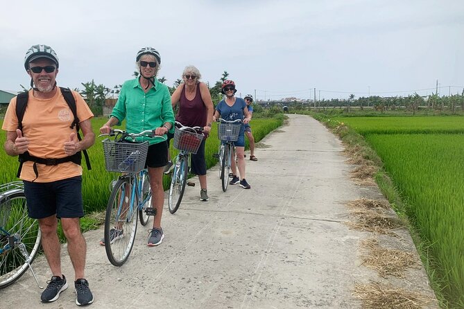 3 Hours Hoi An Countryside Bicycle Tour - Rice fields, fishermen, and farm animals