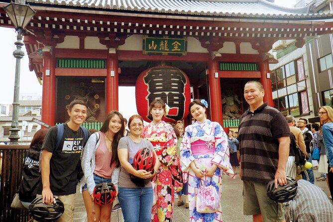 3h Tokyo E-Bike Tour: Hidden Gems, and Local Life with guide - What the guides add to the ride