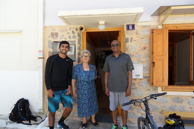 3in1; Cycling, sightseeing, tasting - Why this is a smart first look at Nafplio