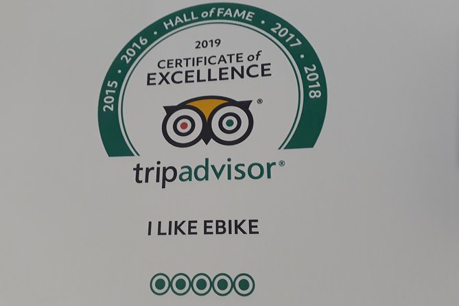 7 BEST VIEWS - PRAGUE eBIKE TOUR - Starting near Charles Bridge in Mala Strana