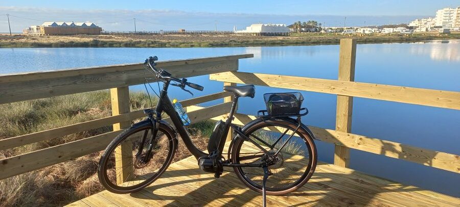 Albufeira: 4 or 8 - hour E-bike Rental with Hotel Delivery - Choosing four hours or a longer rental