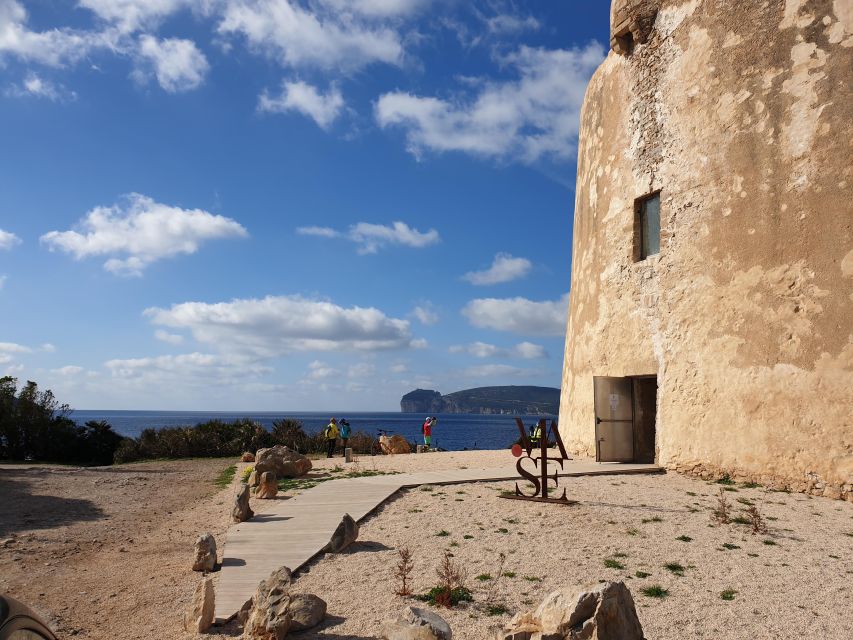 Alghero: E-bike tour inside the Natural Park of Porto Conte - Monte Murone and the view across the bay
