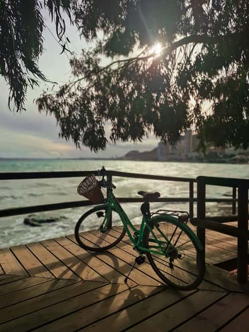Alicante City Bike Tour. Only Small groups - Languages, guide style, and group comfort