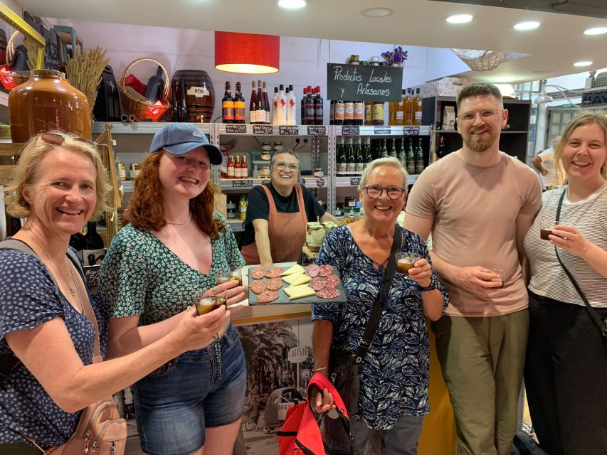 Alicante: Guided Tapas Tour by Bike with Tastings - Through the colourful Old Town