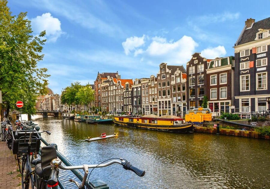 Amsterdam: 3-Hour Private Bike Tour of the City Center - Why a private bike ride fits Amsterdam so well