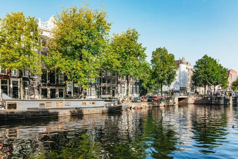 Amsterdam Bike Tour in Small Group + Optional Canal Cruise - The Jordaan’s Smaller Streets and Local Feel