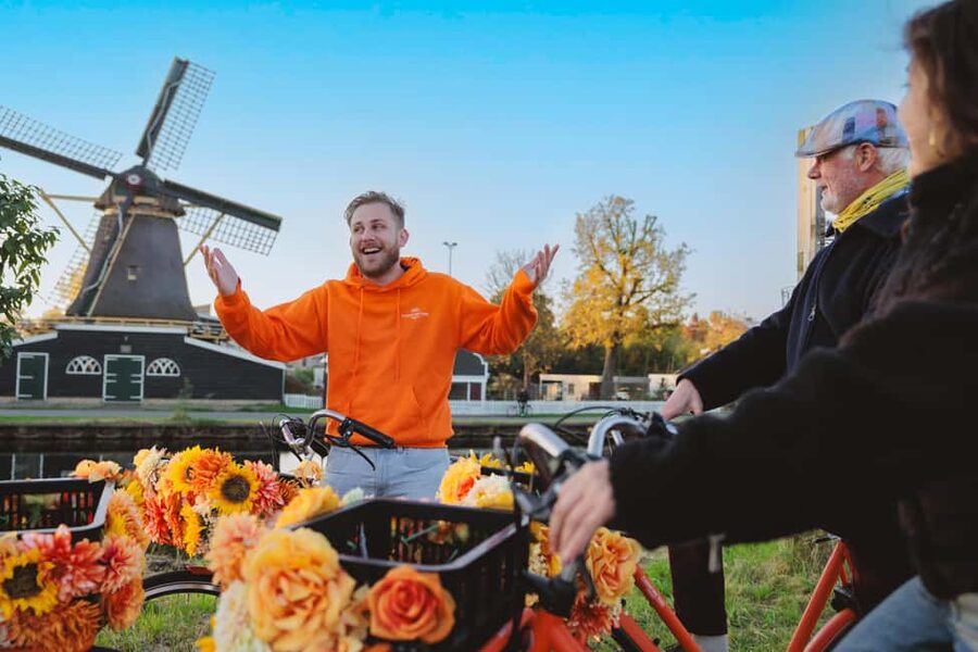 Amsterdam: Cheese Tasting, Windmill & Countryside Bike Tour - From central Amsterdam to the open fields