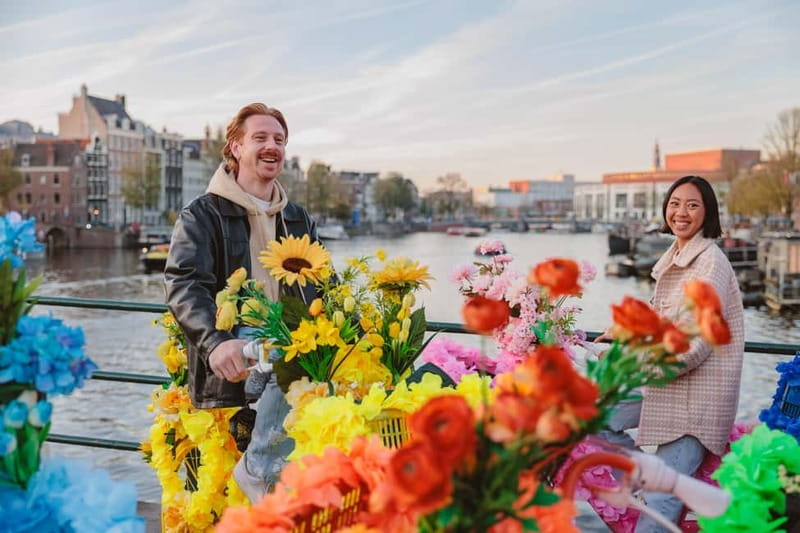 Amsterdam: City Centre, Guided Bike Tour on Flower Bikes - Rijksmuseum and Museum Square