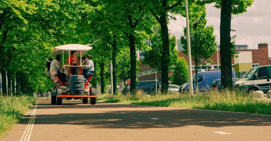 Amsterdam: Dutch Beer Bike Blast Tour with Onboard Bar - What This Beer Bike Is Really About