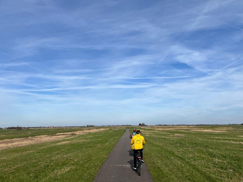 Amsterdam: Dutch Countryside E-Bike with Cheese & Clogs - What $81 buys you