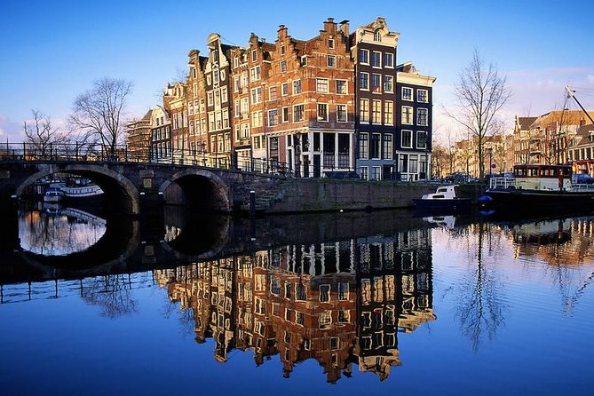 Amsterdam: E-Bike Sightseeing Tour - Vondelpark and Museumplein