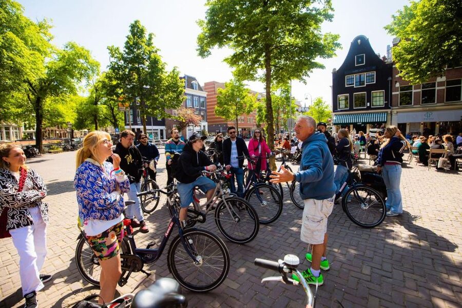 Amsterdam: Explore the City Highlights by Bike - Crossing the Magere Brug