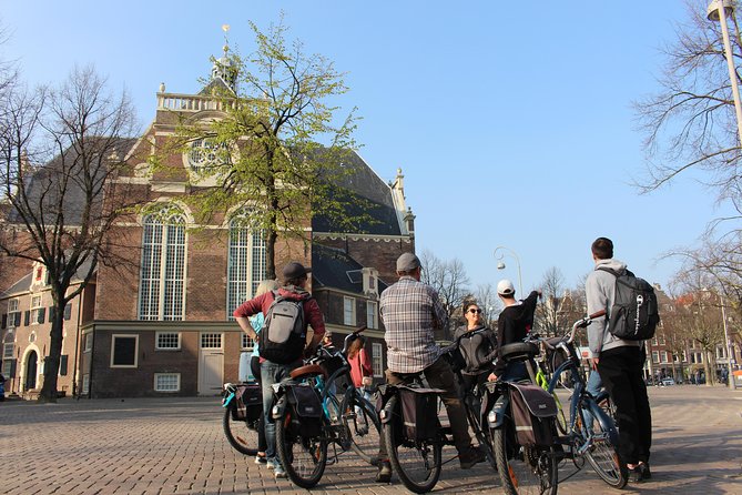 Amsterdam Highlights Bike or E-Bike Tour - Vondelpark supplies the breathing room