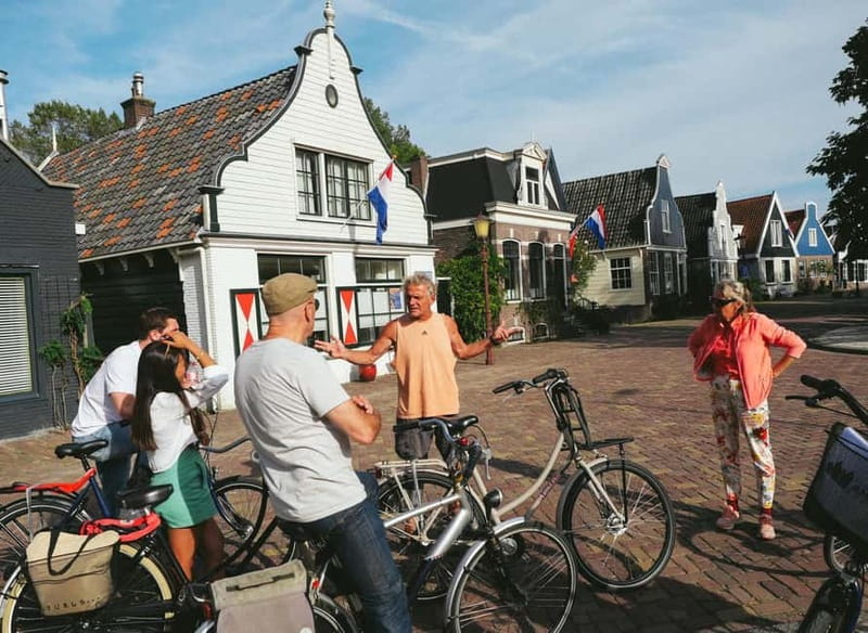 Amsterdam: Leisurely Windmill & Countryside Bike Ride - From Central Station to the open Waterland countryside