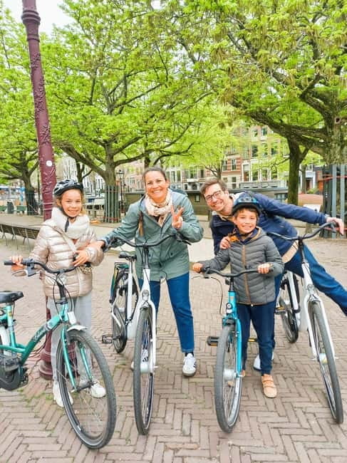 Amsterdam: Off the Beaten Path Bike Tour in French - Who will enjoy this tour most?