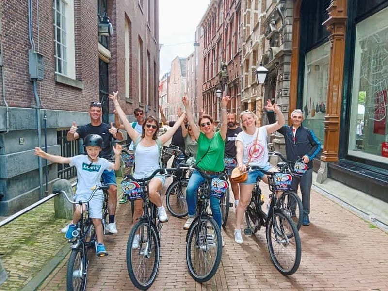 Amsterdam: Off the Beaten Path Bike Tour in French - Starting in the Jordaan at Binnen Wieringerstraat