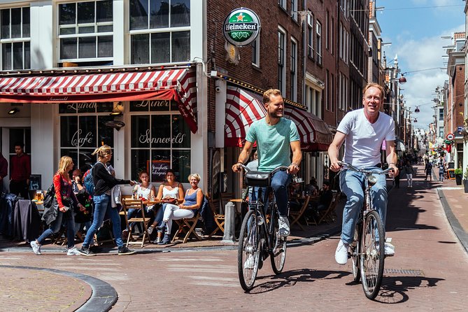 Amsterdam PRIVATE Bike Tour With Locals: Bike & Local Snack Included - Why a private bicycle ride works so well in Amsterdam