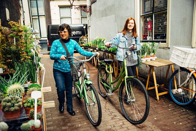 Amsterdam PRIVATE Bike Tour With Locals: Bike & Local Snack Included - The guide makes or breaks the ride