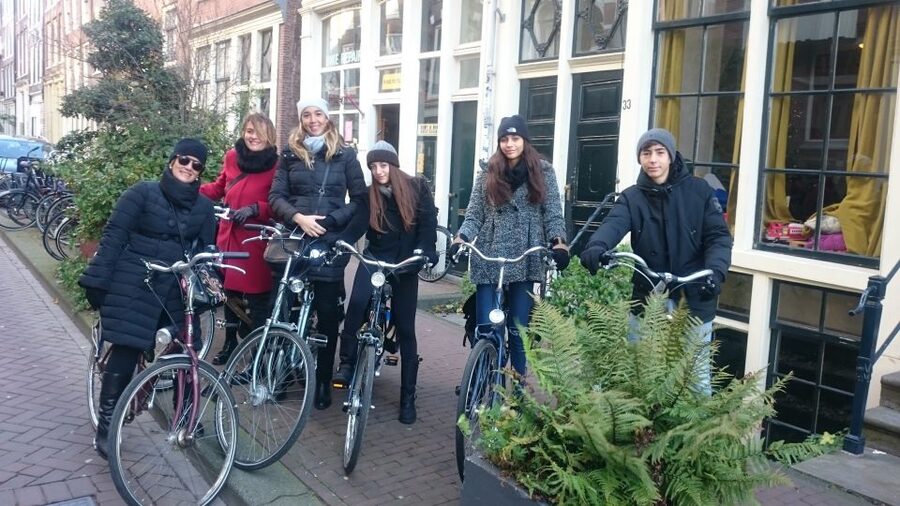 Amsterdam: Private City Bike Tour in italian - Why Amsterdam Works So Well by Bicycle