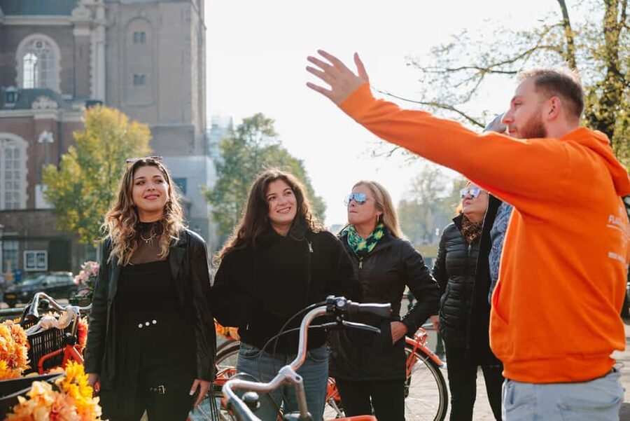 Amsterdam: Top Highlights Guided Bike Tour - Red Light District and the city center