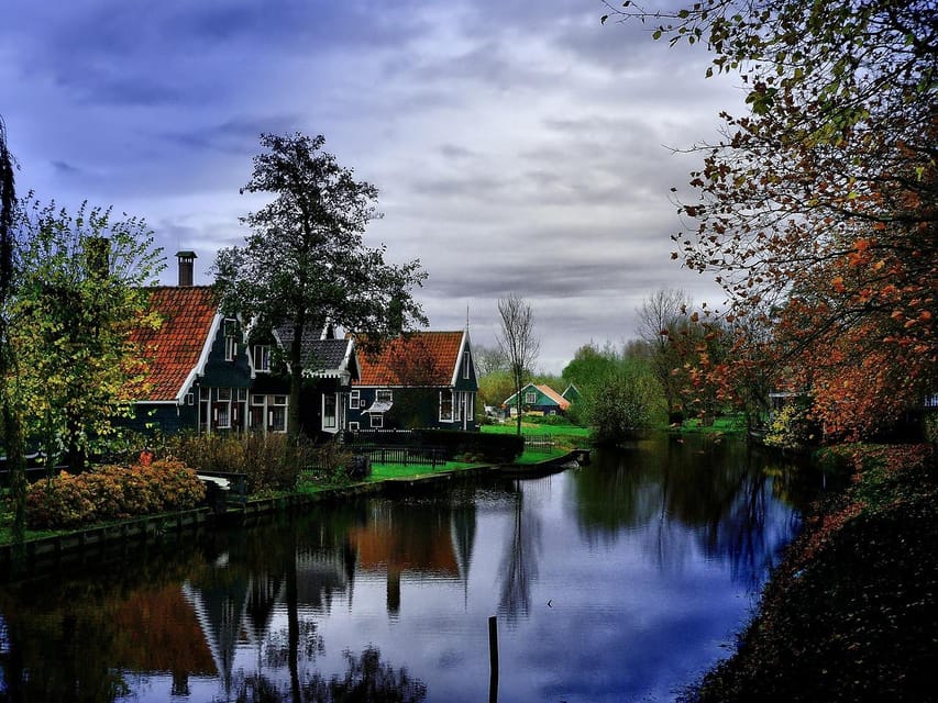 Amsterdam: Windmills E-Bike Tour to Zaanse Schans - Cheese, clogs, and the working windmill