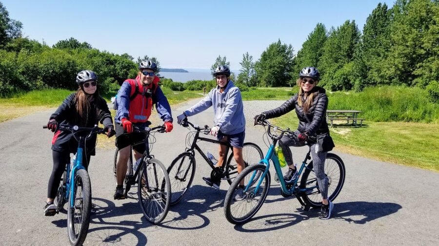 Anchorage: Coastal Trail 3-Hour City Bike Tour - Riding the Coastal Trail toward downtown