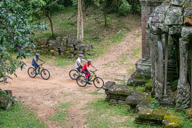 Angkor Sunrise Bike Tour / E-Bike or Tuk Tuk - Preah Khan, Srah Srang, and lunch