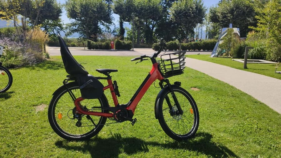 Annecy-le-Vieux, France: Electric and Classic Bike Rentals - Key points to know before you ride