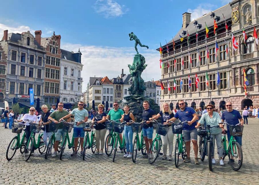 Antwerp Bike Tours: The Highlights & Beyond - Meeting in Paradijsstraat