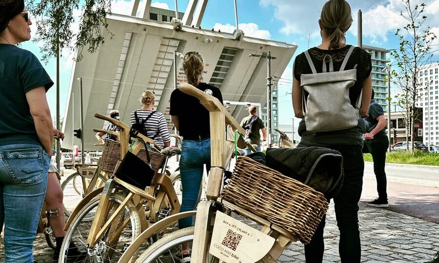 Antwerp: The Big 5 City Highlights by Wooden Bike - Entering the old town at Het Steen