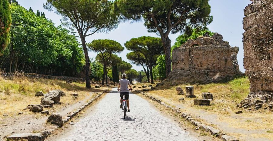 Appia Antica: Full Day Bike Rental with Customizable Routes - Choosing between a mountain bike and an e-bike