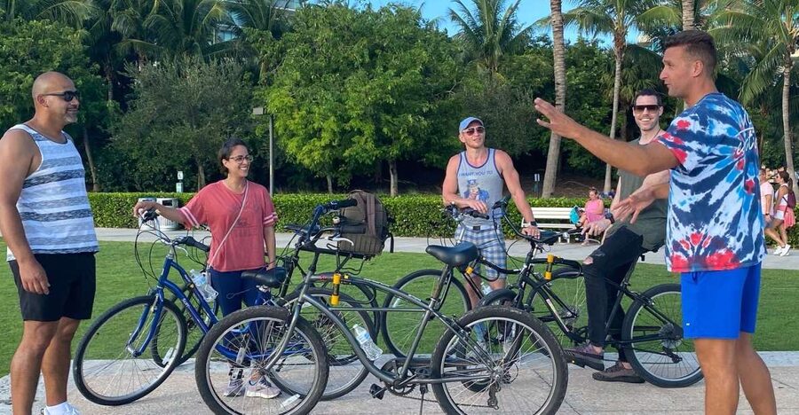 Art Deco, History and Crime Bike Tour with Design Enthusiast - Key points to know before you book
