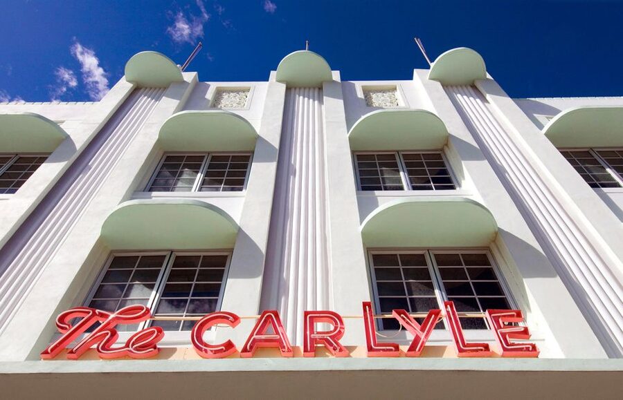 Art Deco, History and Crime Bike Tour with Design Enthusiast - Why Miami Beach makes such a strange history lesson