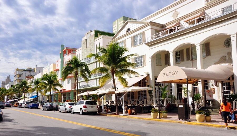 Art Deco, History and Crime Bike Tour with Design Enthusiast - Riding north to Surfside and Bal Harbour