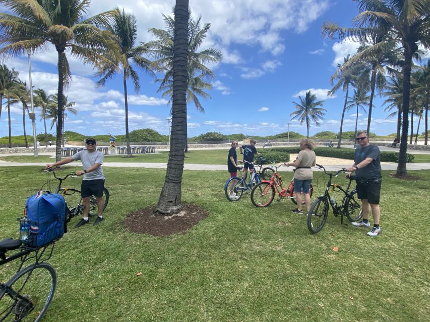 Art Deco, History and Crime Bike Tour with Design Enthusiast - Why a bicycle works better than a vehicle here