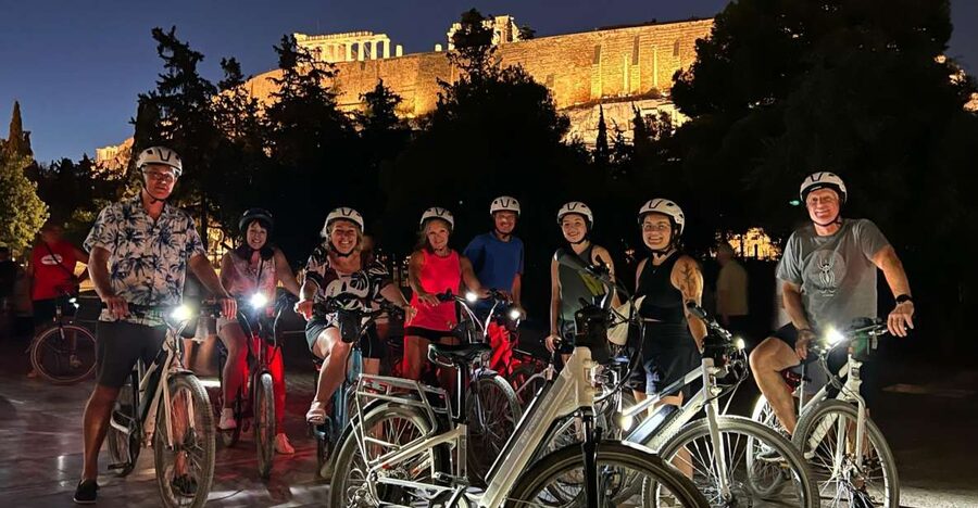 Athens: 2-Hour Highlights Tour by E-Bike After Sunset - A possible glimpse of the Evzones guards