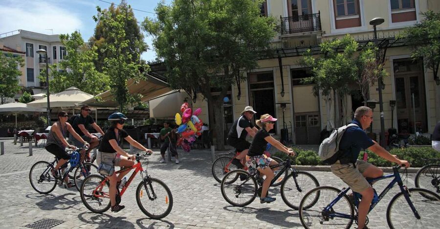 Athens: Bike Tour of Athens Historical Centre - Why a bicycle works so well in central Athens