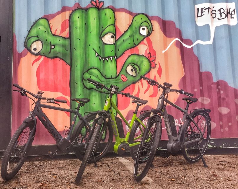 Austin: Electric Bike City Sightseeing Tour - The bat colony area connects city life to the river