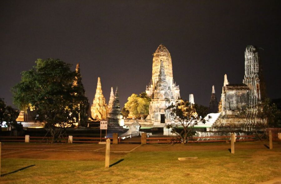 Ayutthaya: 3-Hour Sunset Ride Bike Excursion - Chao Phrom Market and Bang Ian Night Market