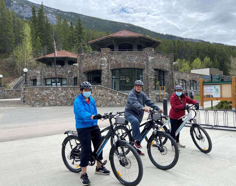 Banff Townsite: E-Bike Explorer - The 10-minute safety briefing