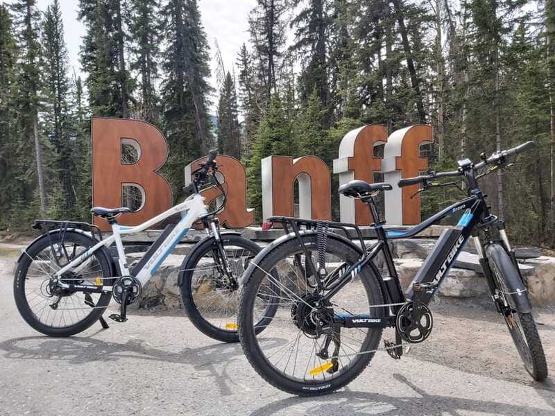 Banff Townsite: E-Bike Explorer - Downtown Banff and Cave and Basin
