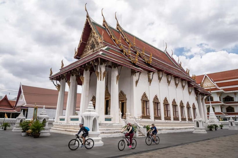 Bangkok: Backstreets and Historic Temples Bike Tour - Rama VIII Bridge gives the morning its first big view