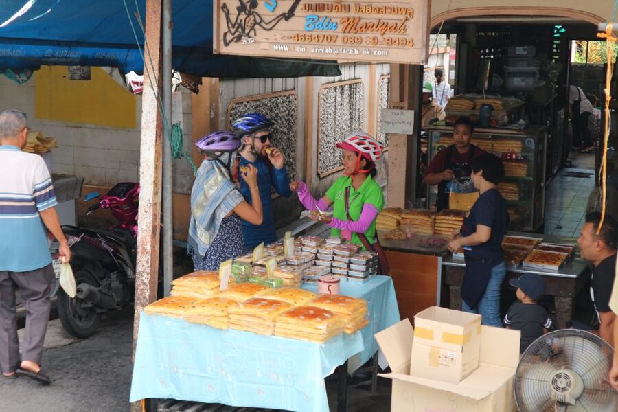 Bangkok: Bike and Canal Boat Tour with Lunch - Key points to know before booking