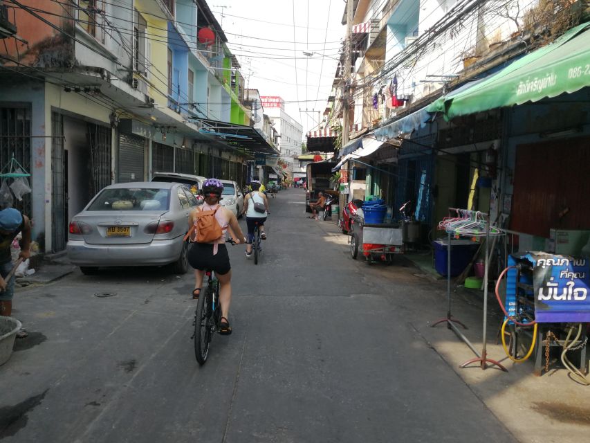 Bangkok: Bike and Canal Boat Tour with Lunch - Wat Ko and the return to the water