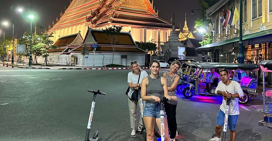 Bangkok By Night by Electric Scooter &/or Bike - Why Bangkok works better after dark