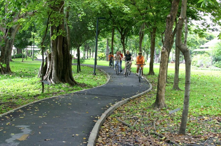 Bangkok: City Culture half-day Bike Tour - A Bike Ride Through Bangkok’s Contrasts
